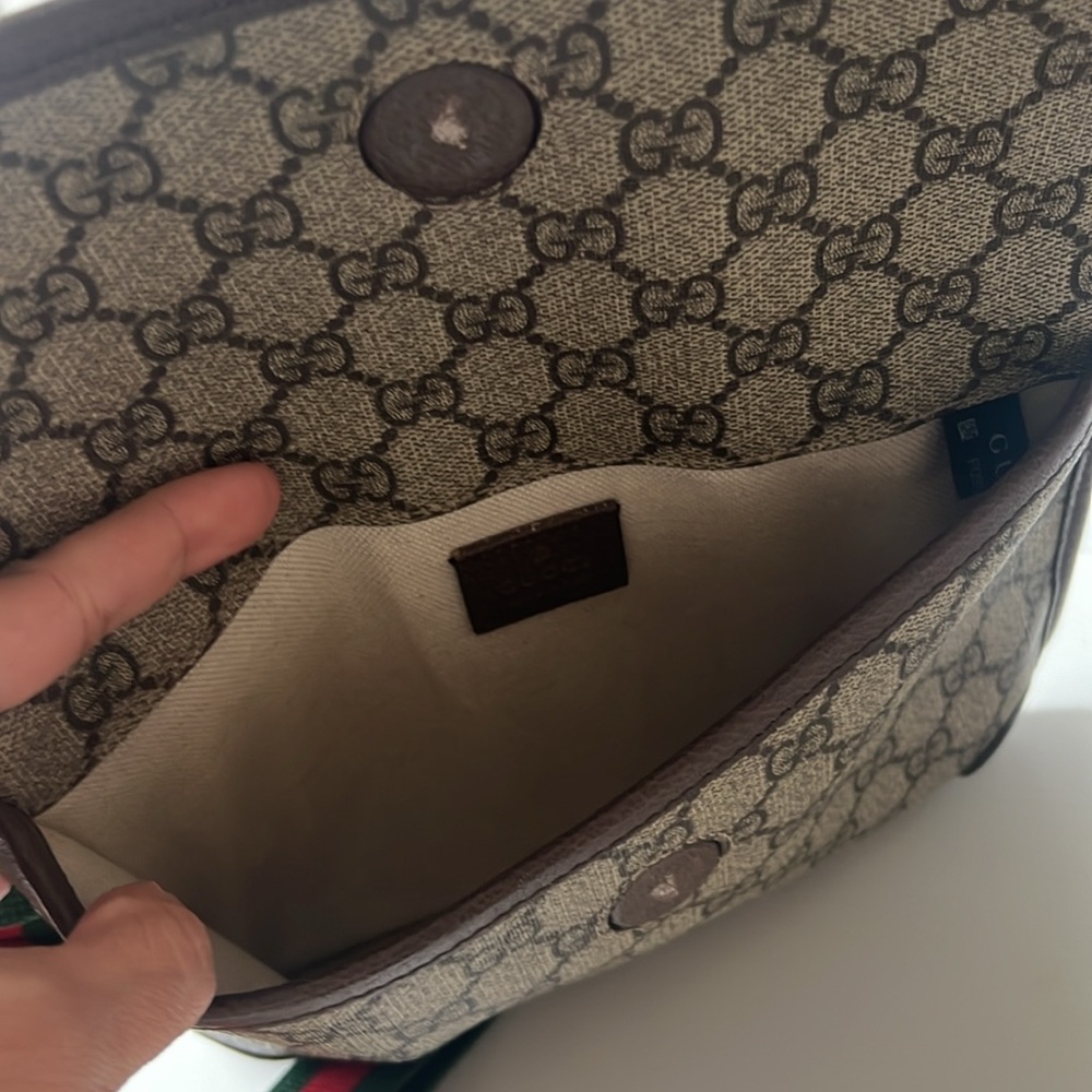 Gucci Belt Bag. Retails for $1190 plus tax - Picture 4 of 4